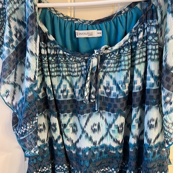 Ricki’s Revolution EUC, worn only a few times, flutter sleeve blouse - Picture 4 of 5